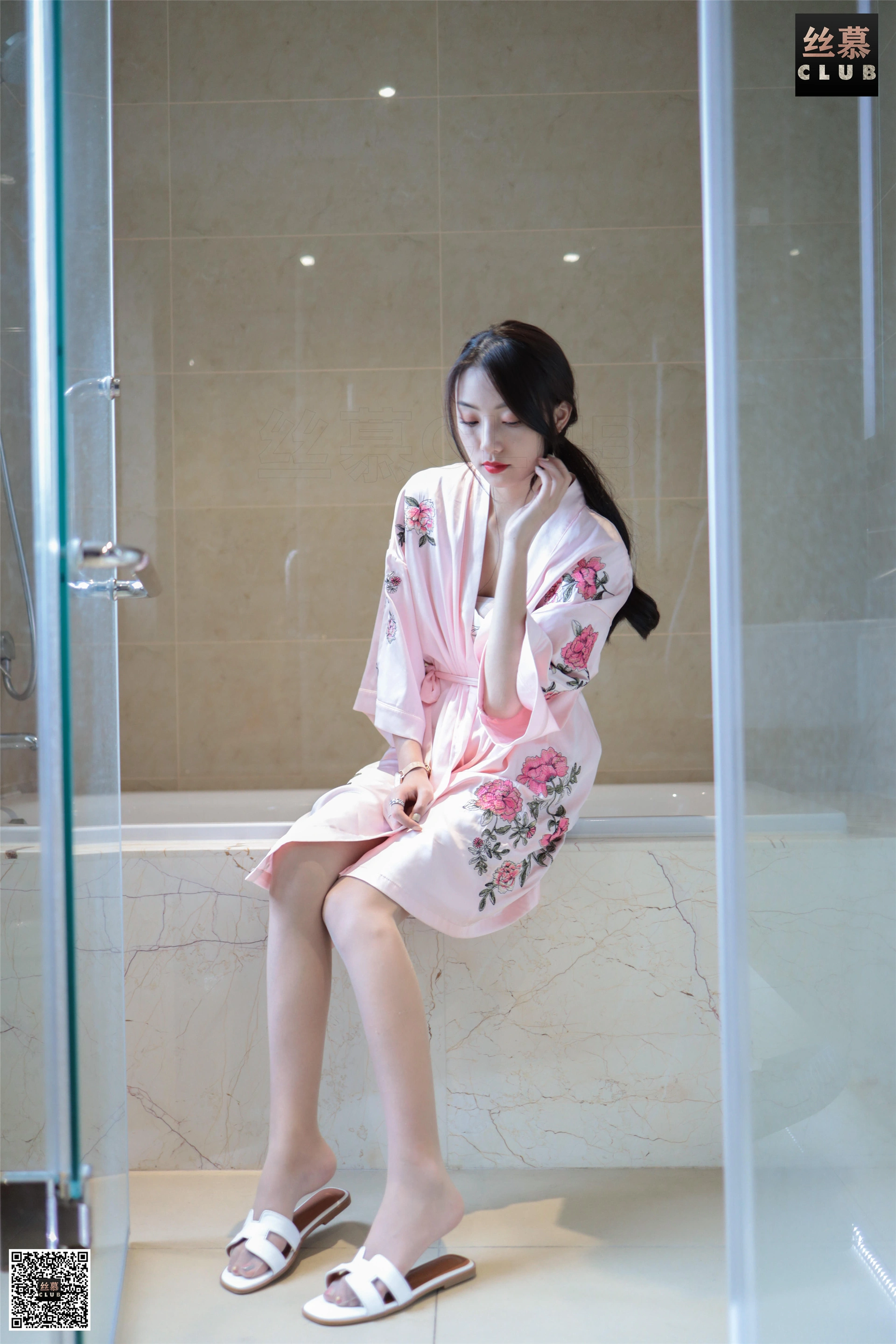 丝慕写真 - SM074 天天一元 诗晴《诗晴-睡袍-浴缸》 1